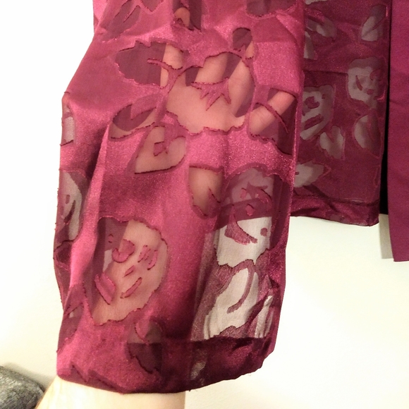 Pride & Joy Purple Silky Sheer Floral Dressy Blazer w/ Shoulder Padding - Picture 4 of 6